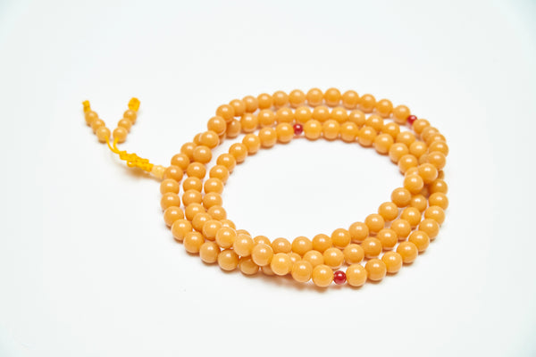 Yellow bodhi root with red agate in betweenb Prayer beads